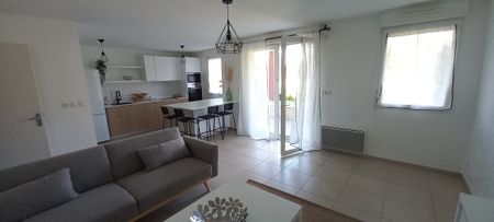 Location Appartement 3 pièces 69m² VILLENEUVE TOLOSANE 31270 - Photo 2