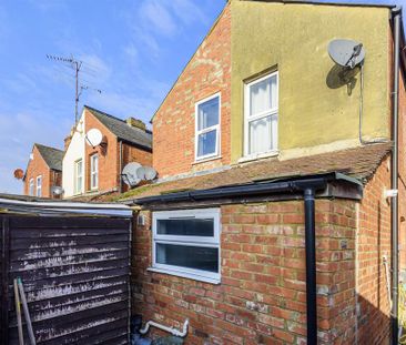 4 bedroom terraced house to rent - Photo 5