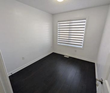 18 FAYE STREET - Photo 4