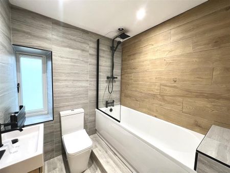 2 bedroom terraced house to rent - Photo 2