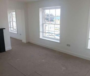 Whitehall Street, OL12 - Photo 3