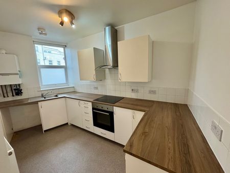 2 Bed Flat, Montpelier, BS2 - Photo 5