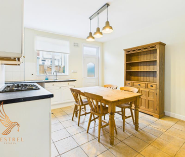 2 bedroom terraced house to rent - Photo 4