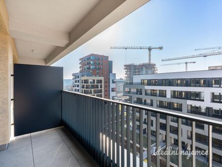 Pronájem bytu 1+kk 32 m2 - Fotografie 4