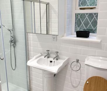 1 bedroom in a house share to rent - Photo 4