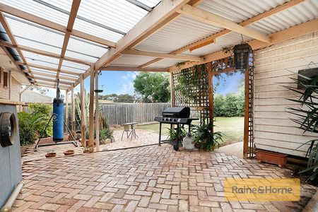 34 Tern Court, Melton, VIC 3337 - Photo 4