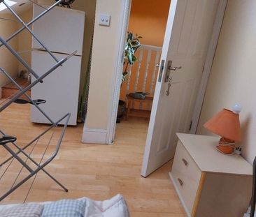 Room in a Shared Flat, Bethnal Green Road, E2 - Photo 3