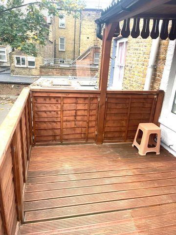 Studio to rent - Photo 3