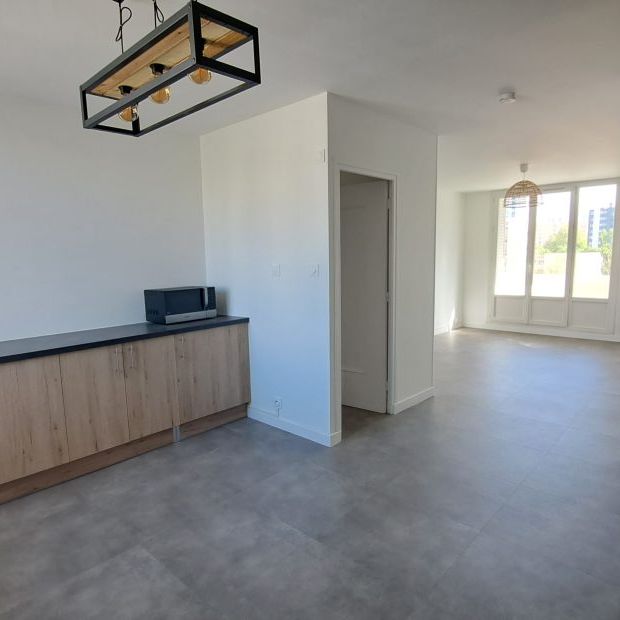 Appartement T3 à LE PONT DE CLAIX - Photo 1