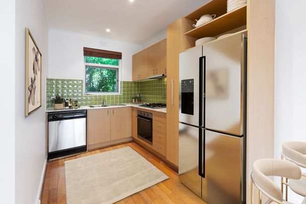 Unit 5/46 Foam Street, Elwood. - Photo 1