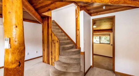 Spacious 4-Bedroom Rental in the Heart of Ohakune - Photo 4