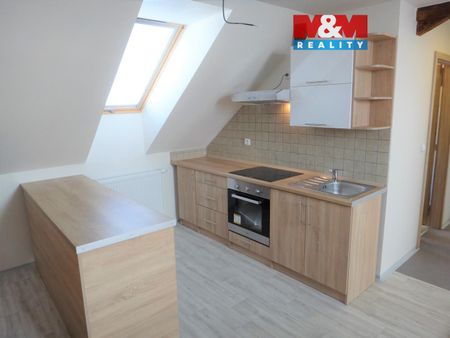 Pronájem bytu 2+kk 47 m², Kladenská 105, Velká Dobrá - Photo 2