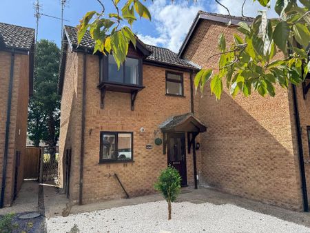 2 bedroom semi-detached house to rent - Photo 3