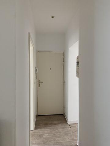 Location Appartement 2 pièces 47m² SARREGUEMINES 57200 - Photo 2