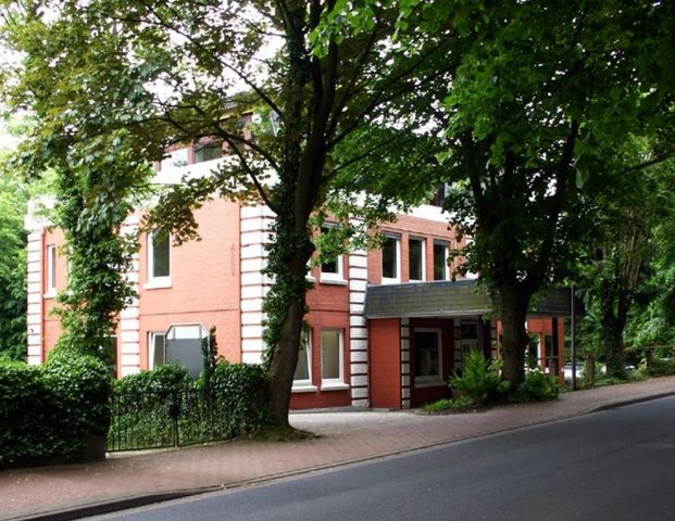 Großzügige und helle Wohnung in Rotenburg (Wümme) - OG - Foto 1