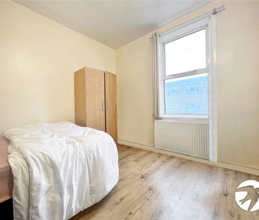 3 bedroom property to rent - Photo 6