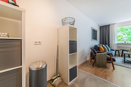 City-Residence: Schick möblierte Wohnung mit Skylineblick in schöner Westendlage - Photo 2