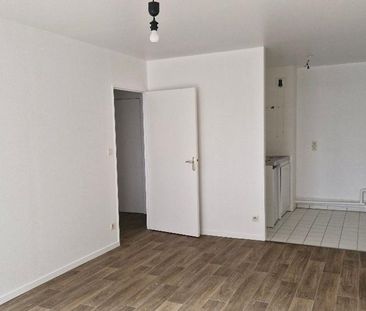 Location Appartement 2 pièces 43m² LE HAVRE 76600 - Photo 4