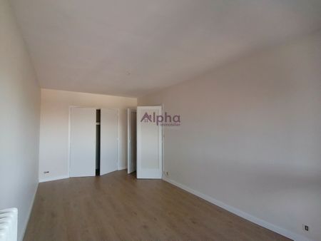 Appartement T2 rénové ASCENSEUR PARKING - Photo 2