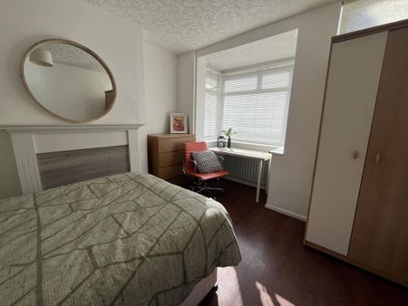 3 bedroom terraced house to rent - Photo 5