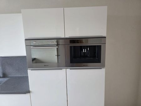 Appartement te huur: Veenendaalkade 434 2547 BB Den Haag - Foto 2