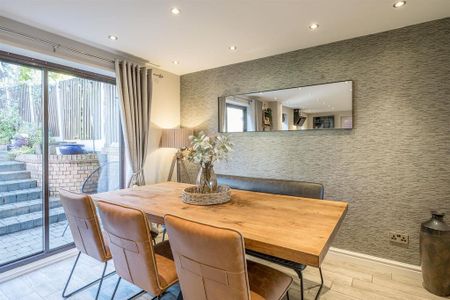 6 bedroom detached house to rent - Photo 4