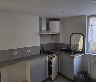 Location Appartement 1 pièce 18m² LISIEUX 14100 - Photo 2