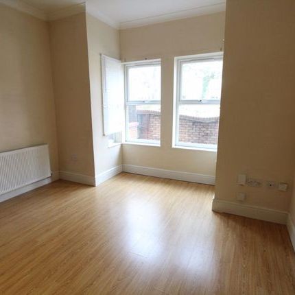 1 bedroom apartment to rent Marsh Road, Luton, Bedfordshire, LU3 - Photo 1