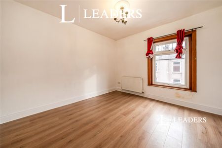 2 bedroom house to rent Fox Street, Warrington, Cheshire, WA5 - Photo 3