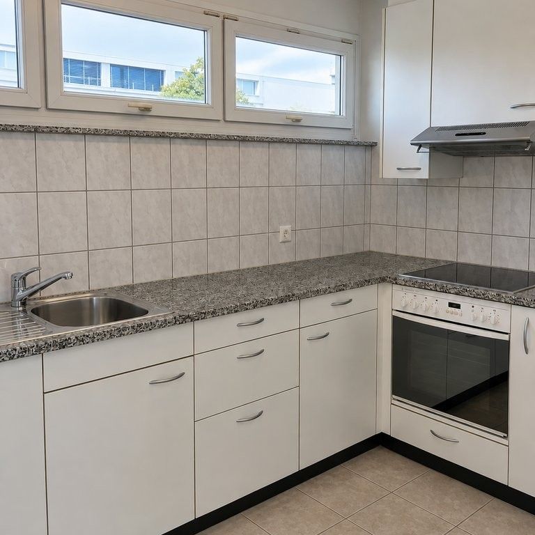 Ihr neues Zuhause mit Seesicht und sonnigem Balkon - Foto 1