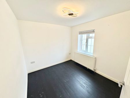 Commercial Street, Southampton - Photo 4