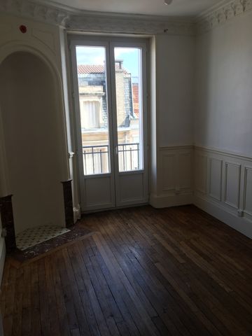 Location Appartement 51m² NANCY 54000 - Photo 2