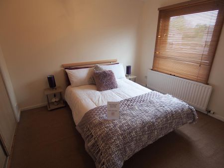 3 bedroom semi-detached house to rent - Photo 4