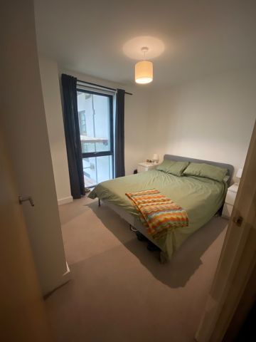 1 Bed Flat, Invicta, BS1 - Photo 4