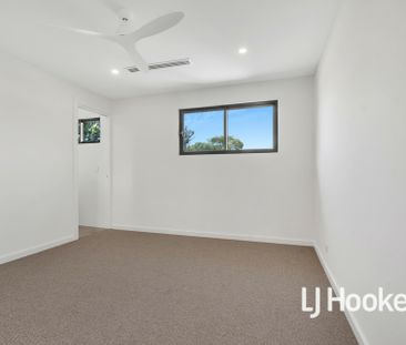 5 Surf Street, SOUTH BRIGHTON - Photo 2