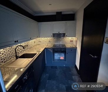 1 bedroom flat to rent - Photo 6