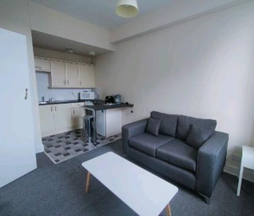 1 bedroom flat to rent - Photo 6