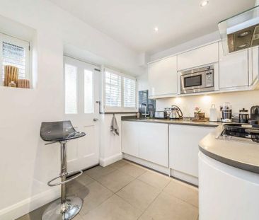 3 bedroom flat to rent - Photo 5