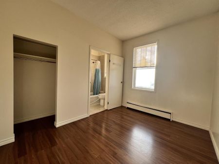 One bedroom apartment unit in Regina - Photo 2