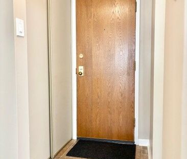 For Lease - 80 Sandcastle Drive Unit# 306, South of Baseline to Kno... - Photo 1