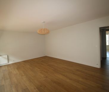 Location Appartement 4 pièces 87m² BAYONNE 64100 - Photo 2