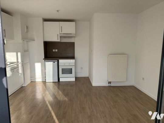 F2 40m² Balcon - Parking LILLE FBG DE BETHUNE - Photo 1