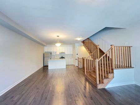 For Lease - 99 Anna Russell Way, Markham, Ontario - Photo 5