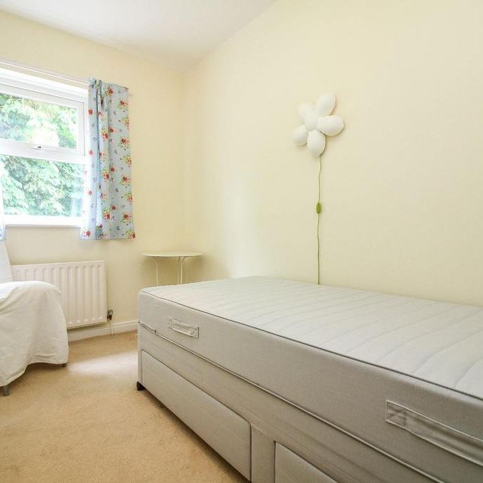 4 bedroom terraced house to rent - Photo 1