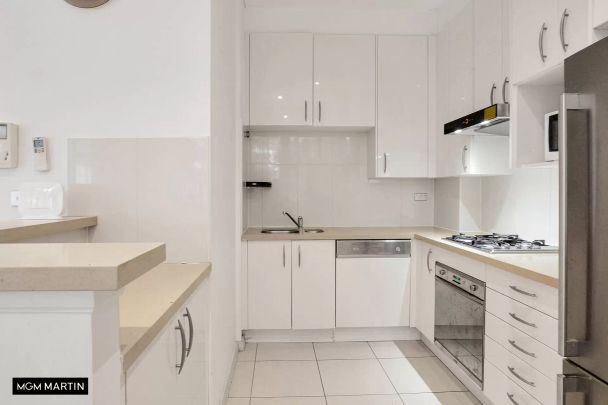 MGM MARTIN - TWO BEDROOM FURNISHED APARTMENT (ACCESS VIA BUILDING D) - Photo 1