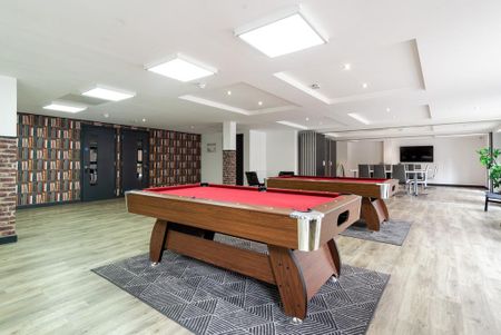 1 bedroom in a flat share to rent - Photo 3