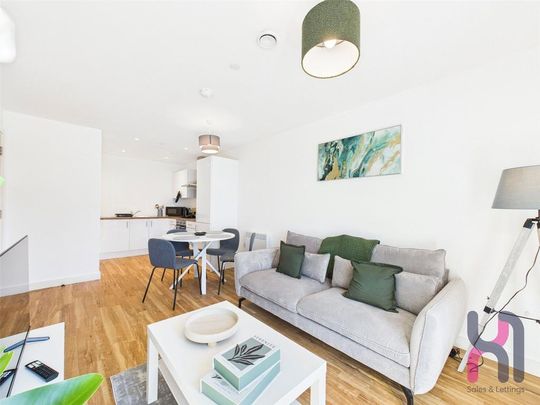 2 bedroom flat to rent - Photo 1