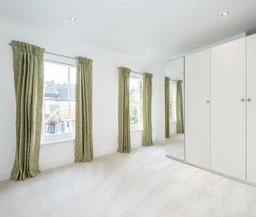 2 bedroom end of terrace house to rent - Photo 1