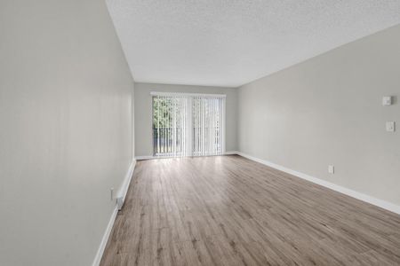 Cedar Green Apartments - Photo 5