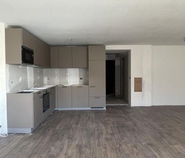 2.5 NEW ROOMS WITH TERRACE - Photo 2